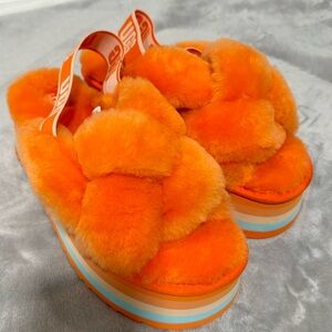 Orange uggs super cozy brand new